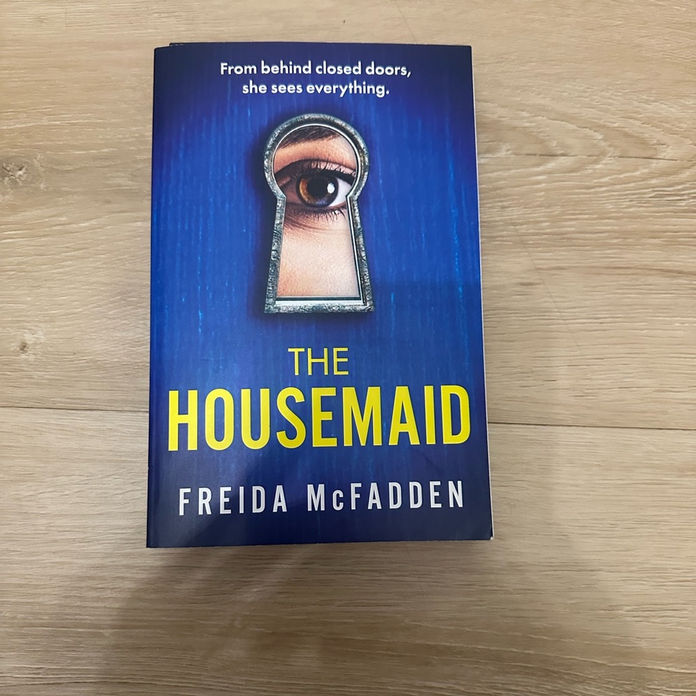 The Housemaid by Frieda McFadden